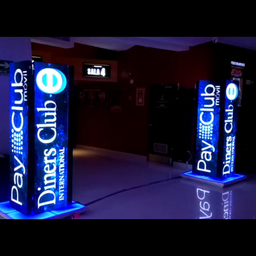 İç Mekan-P4.81-6x2m-in-Ekvador-Quito